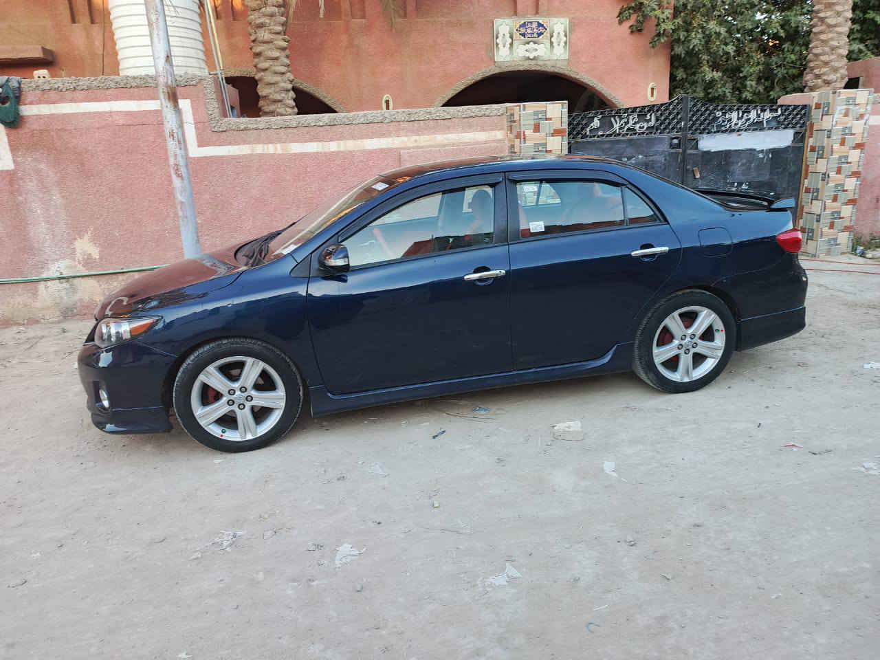 السلام عليكم
كورلا 13 رقم بغداد
حادثه جاملغ وحافة البنيد امريكا
وبلعراق بابين شخوط مصبوغات 
السعر 115
مكانه كربلاء
***********
