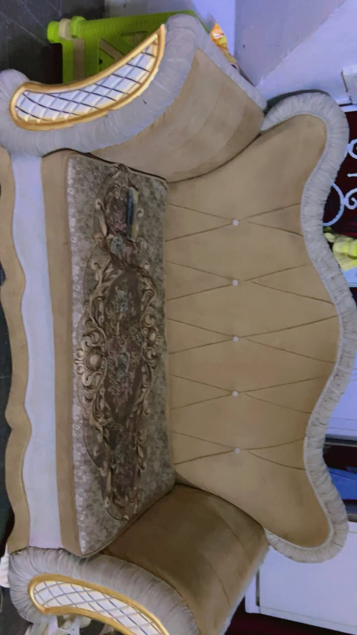 السلام عليكم تخم للبيع نظيف مع كوشات ما مستخدم والسعر مناسب


**إذا كنت صاحب هذا الإعلان وتريد حذفه لأي سبب، رجاءا أرسل رسالة إلى الدعم الفني**