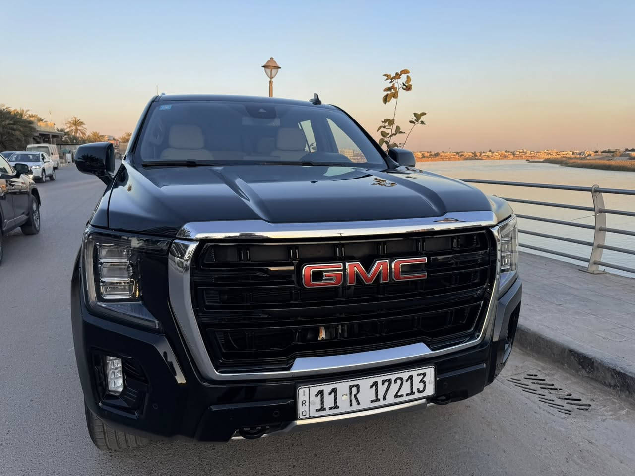 جمسي يوكن خليجي
موديل 2023

رقم بغداد انگليزي 
 
فئة sle 

عداد السيارة 82,000

باب صندوك كهرباء

اربع ابواب بصمة

رادار امامي 

حساسات امامي خلفي

مساعد قيادة 

انضمة قيادة سبورت وجبلي واعتيادي

نضام اطفاء عند التوقف 

ثلاث قطع تبريد 

ثلاجة 

هاند بريك دكمة 

السيارة حلوة وجاهزة بيها تخم تايرات جديد
وبطارية جديدة  
الملاحضات بيها حالوب و تكحيلات وطخات خفيفه بدون صبغ ولابارد

السعر 4500$

مكان السيارة بغداد الكريعات 

للاتصال والاستفسار ***********
