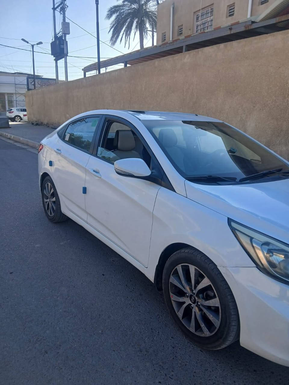 السلام عليكم    اكسنت 2016 خليجي.
كفاله من الصبغ ولتبديل بيه فقط مكانات بارد
فتحه وتحكم جهتين
تبريد تدفئه صدر محرك كفاله
رقم بغداد
السعر 112 وبيه مجال
العنوان بغداد المحموديه 
*********** واتساب
