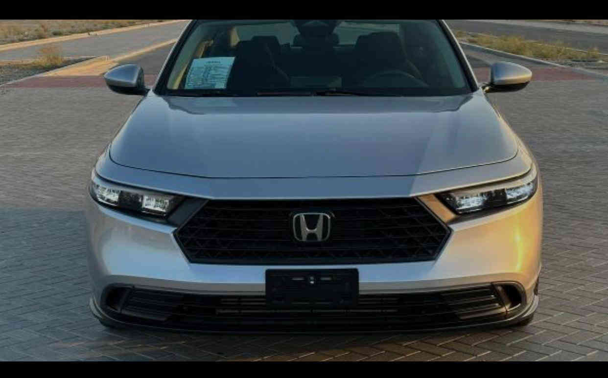 سلام عليكم  للبيع بسعر مناسب جداً ١٥٣ورقه
للبيع  فقط هوندا اكورد ياباني مؤسسه 
محرك 2000
موديل 2023 ماشيه ٥٠حقيقي دخول جديد منفيس بأسمي
حادثها  جاملغ وباب السايق وطرف بنيد بدون دواخل  شاصي لغد مكفول حادث سطحي    
نضيفه جداً مال بيت 
داخل  اسود  
ويل 17 المرغوب طسه ماكو تايرات الشركه سبير الشركه 
رادرات حساسات اماميه خلفيه 
قياده ذاتيه تحديد مسار 
ابل كار بلي 
كراسي كهرباء 
تفويله بانزين ٥٠ لتر تمشي ٧٠٠ كيلو  متر اقتصاديه جداً 
هوايه مواصفات  بيها  
منفيس بأسمي دخول جديد تترقم جميع المحافظات
تحويل ثاني يوم
استيراد شخصي عل ايدي 
السعر ١٥٣ورقه 
مكاني تكريت 
***********
‏‪***********‬‏
***********
