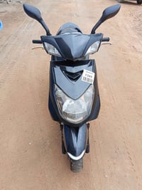 دراجه سكنس نوزل فحل  نظيفة سلف هندر كهربائيات كلها شغاله مكينه ابلاديه...