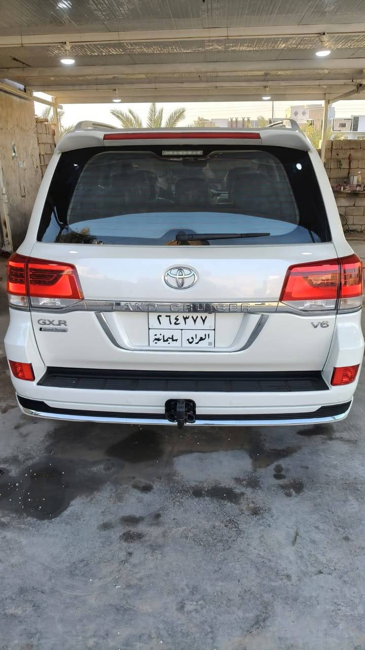 السلام عليكم
السعر ((460))وبيها مجال للشراي 
***********
***********
لاندكروزر 2019 للبيع او مراوس كفاله عامه 6سلندر ماشيه 90 الف سياره جديده بمعنى الكلمه للاستفسار الاتصال على الرقم التالي
