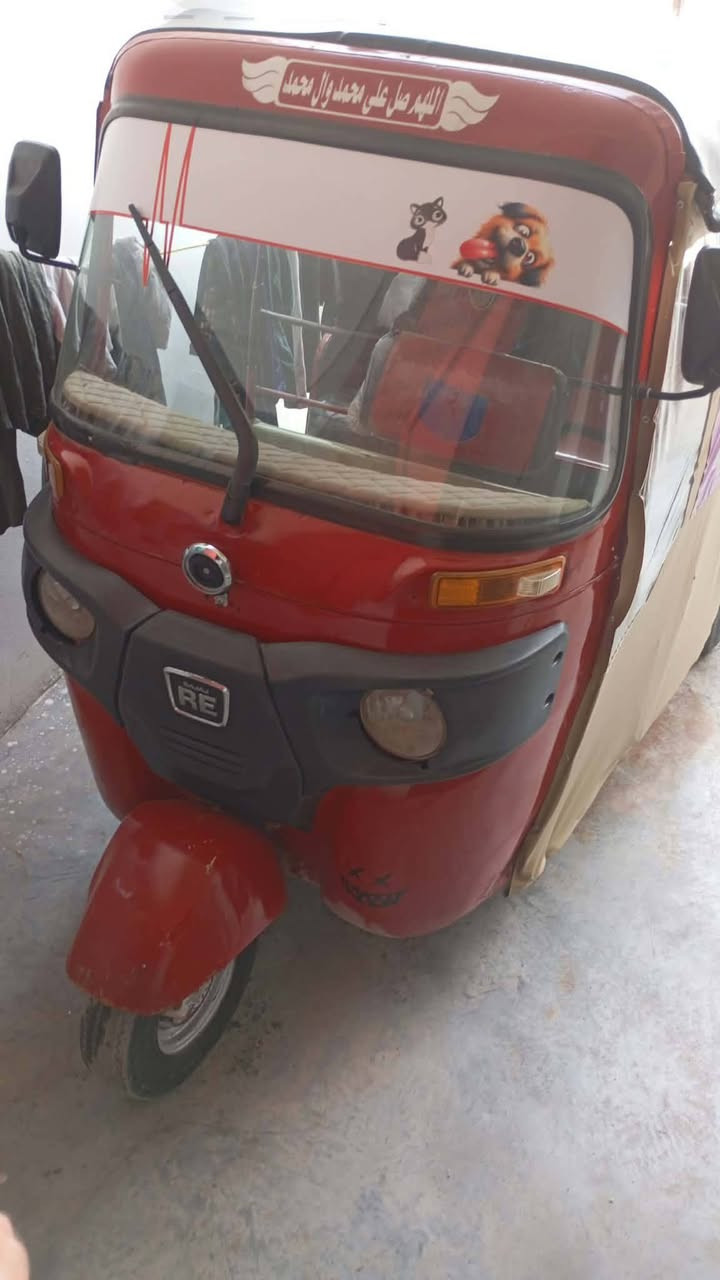 سلام عليكم تكتك البيع موديل 2017 تكتك نظيفه معمره جديد المكينه،مستحقه تجفيت مكان ديالى بلدروز السعر 3000 وبيهه مجال الستفسار***********
