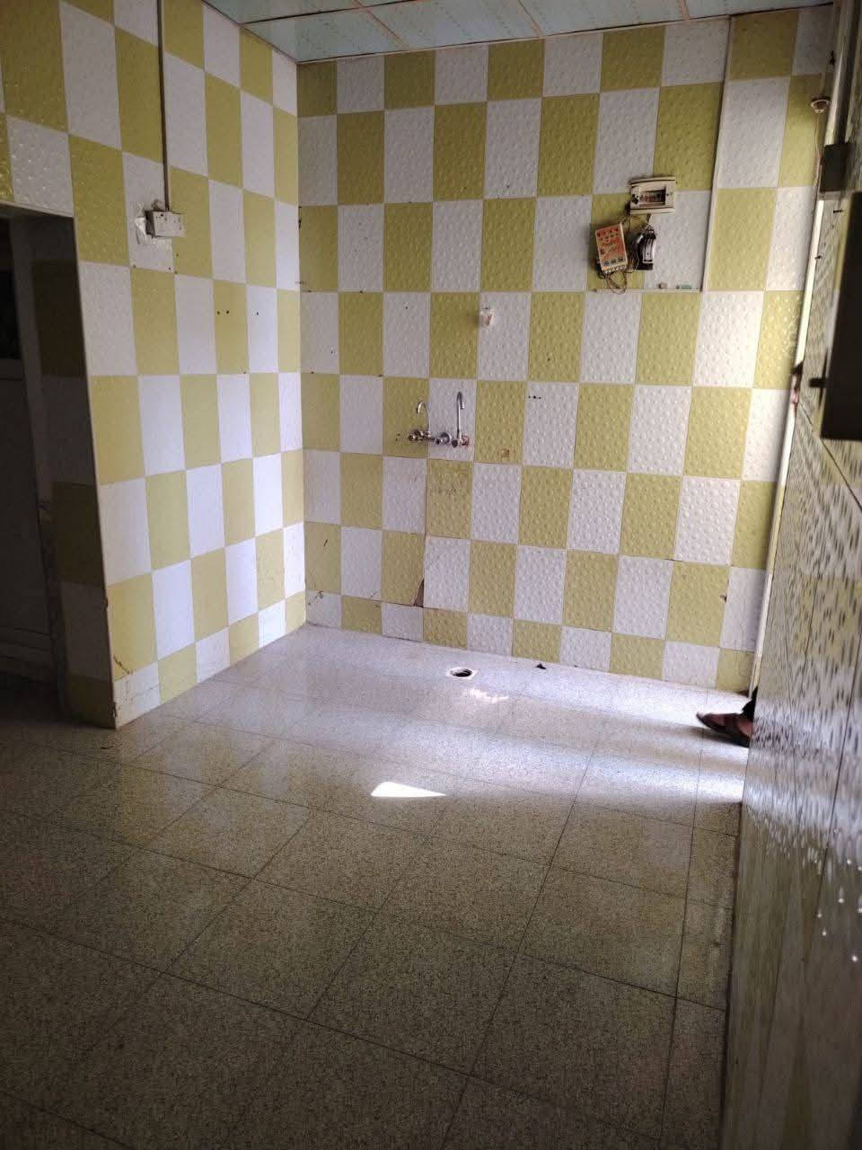 🛑دار للأيجار
🛑النجف الاشرف حي الميلاد قرب سايدين ميلاد نصر شارع الجنه عمود 94

🚩البيت يقع على الشارع الجنه

🛑مساحة 100 متر
طابق ونص
🚩 غرفه وصاله ومطبخ استقبال

 وصحيات خارجية
صحيات داخليه

الطابق الثاني غرفه وصاله وسطح

البيت بناء جديد وجدا نظيف
سيراميك وسقوف ثانويه
🛑موجود سخان وماطور
و2 تانكي ماء

للإستفسار 

***********
***********
