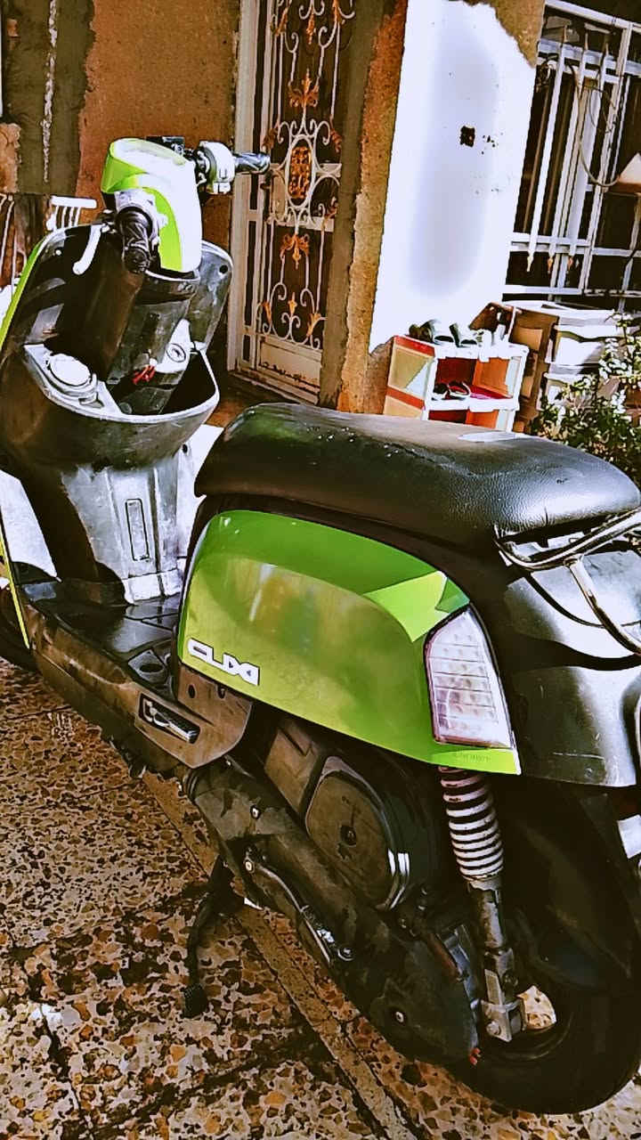 السلام عليكم ورحمة الله وبركاته دراجه بوليسي كابريتر سرعه 120 محرك ولا برغي مفتوح كلشي شغال سلف وهندر وكهربائيات كلهن شغالات نكره سلف🔐 السعر (700) وبيه مجال بسيط الرقم *********** متوفر واتساب
