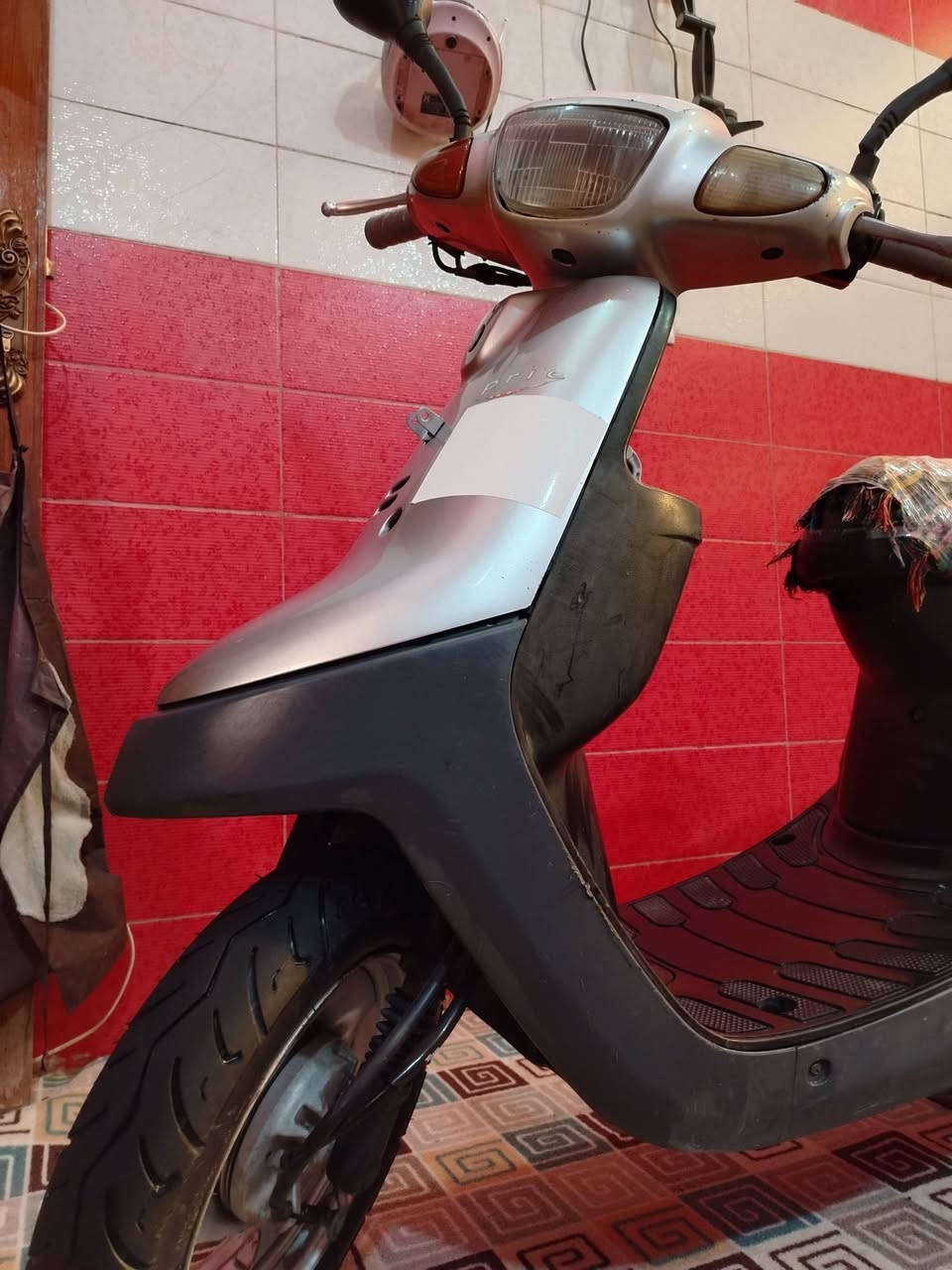 سلام عليكم دراجه بتره خطين مامفتوحه ونضيفه وشلعه ومعدل دراجه حاويه ونضيفه كلش تأخذه ماتصرف عليه ربع
عنوان ناصريه مركز لاستفسار اتصال على الرقم ***********
سعر ٦٠٠ وبيها مجال ابو ٥٠٠ لاتراسل
