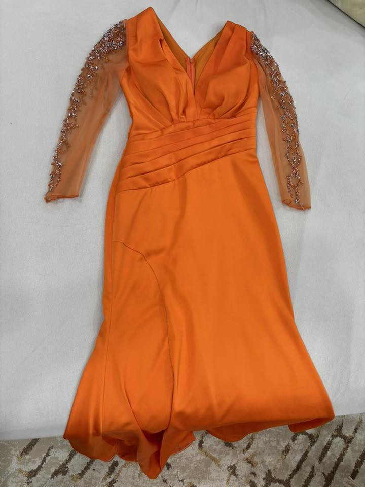 فستان للبيع بسعر كلش مناسب بالحقيقه احلى ويرتب الجسم قياس 38


**إذا كنت صاحب هذا الإعلان وتريد حذفه لأي سبب، رجاءا أرسل رسالة إلى الدعم الفني**