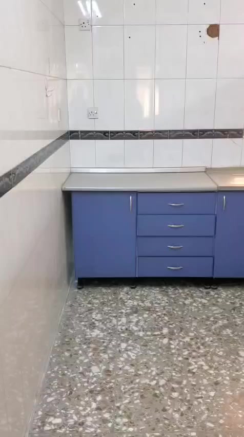 كاونترات مع الثلاجة والمجمدة والبراد والطباخ السعر مليون و٧٥٠ الف
كاونترات بدون الاجهزة السعر ٧٥٠ الف
المكان حي الجامعة


**إذا كنت صاحب هذا الإعلان وتريد حذفه لأي سبب، رجاءا أرسل رسالة إلى الدعم الفني**