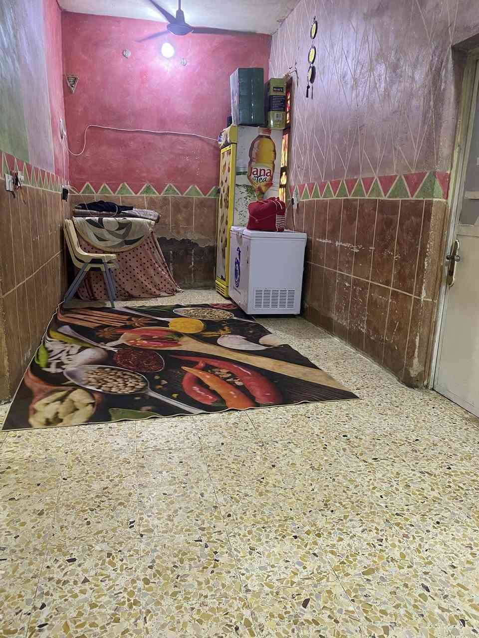 السلام عليكم
بيت طابقين البيع ٢٠٠ وبقه قطعه ٢٠٠بس مسيجه بعته كاع البيع الشراي يخابر وبخدمته 

المكان النهروان شمري شارع الضقط مقابيل مقر السرايه 

‭٠٧٧٠ ٤٥٤ ٤٤٦١‬
