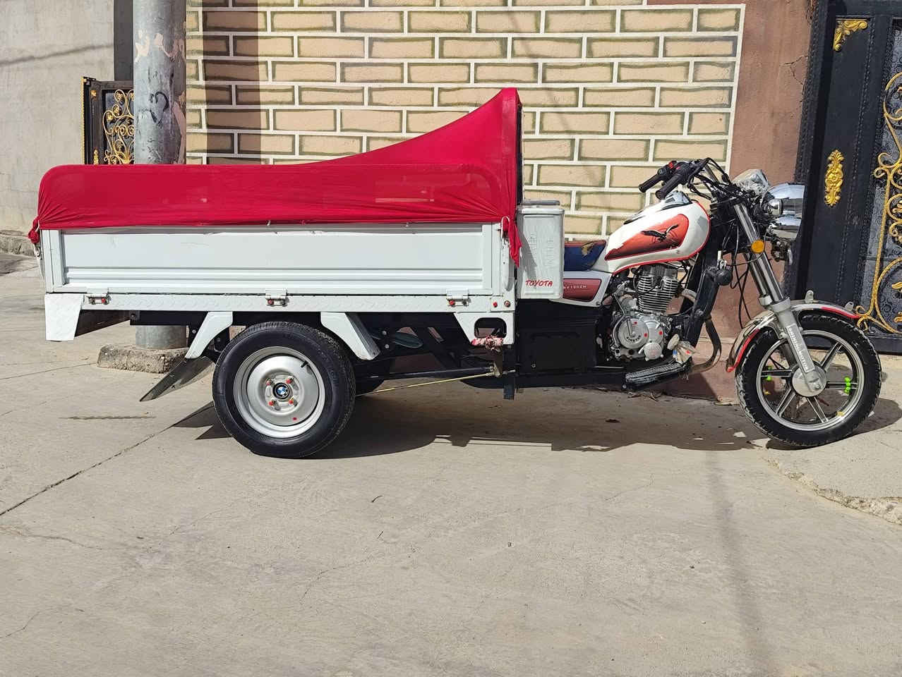 ئەم کەریم کابانە بوفروشتن  سعری زۆر گونجاوە بارەی 22یکە
مودیل 2025 
مەکینە 150یە ماشاللە چرکەی تیانیە بەشەرت
هەمووکیانی لوکە هەزارماشاللە کیج الکترونیە بودی دریژە اوراق وبلیتی بیلادیە ماڵی کەسابەتە  لەخوار بازار ایفروشین


**إذا كنت صاحب هذا الإعلان وتريد حذفه لأي سبب، رجاءا أرسل رسالة إلى الدعم الفني**