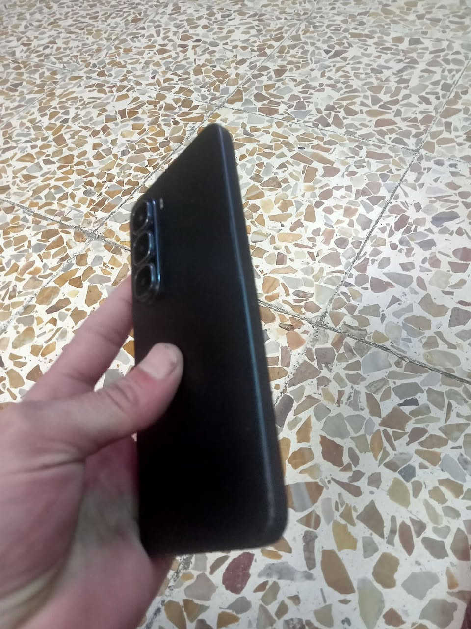 Infinix HOT 60i ذاكره 256 مكفول من الشخط بدون ملحقات للبيع السعر 170 مكاني نجف ابوصخير  ***********
