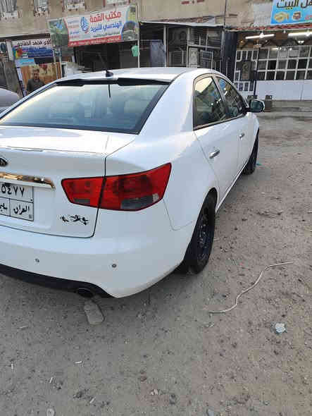 سلام عليكم كيا سيراتو موديل ٢٠١١ خليجي تحكم ستيرن جهتين شاشة كبيرة فتحة سقف حساس خلفي كير اوتو وعادي ٦ نمر محرك ١٦٠٠ دوش ماشية ١٥٣ الف كم سنتر لوك تخم تاير صدر جديد محرك جديد كير جديد بلاد السعر ١٠٥ العنوان بغداد باسمي مامتواجد على الفيس رقم الموبايل *********** بيها نصف صبغ باب فقط اثر شخطة والباقي مكفوووول
