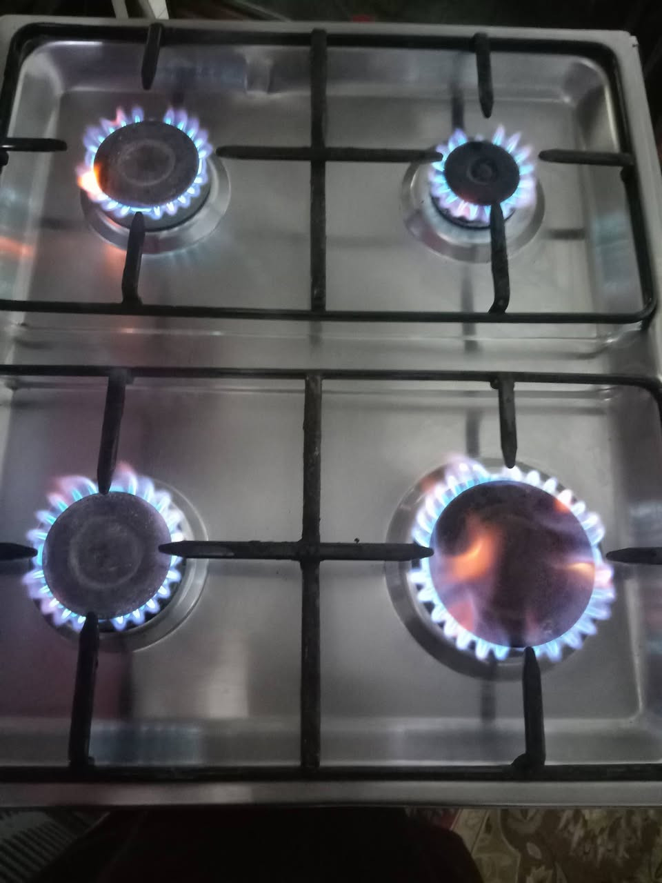 طباخ مبرده ع الفحص وأسعار ثابته مكان حله *********** واتساب
