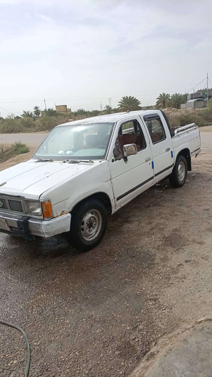 نيسان 91للبيع رقمهه مثنى مداور ثاني يوم
كير ومحرك وكلشي تجي تفحص وتطلع بيهه وين ماتريد 

كهرباء وتأير جديد كامله جاهزه شوف بعينك وتعال كلب وتكد. سعرهه 25وبهه مجال للشراي 

وترايهه وين ما يعجبك. مكانهه سماوه بل وركاه 

***********
