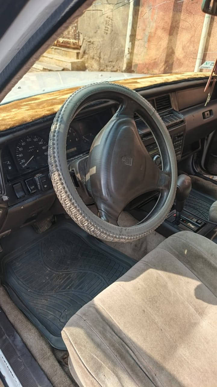 أرنب استيش للبيع مديل ٢٠٠٠ محرك ٢ ونص مانقصها اي شي كفاله من الكص ونقل جثه  تبريد حداده كهربائيات كلها تمام رقم بصره انكليزي
السعر ٦٥ وبيها مجال اني مكلف بلنشر رقم صاحب السياره ***********
