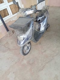 يماها البيع شرط شغال اي عيب ما بي مستعجل على بيع السعر 135 بي مجال 077...