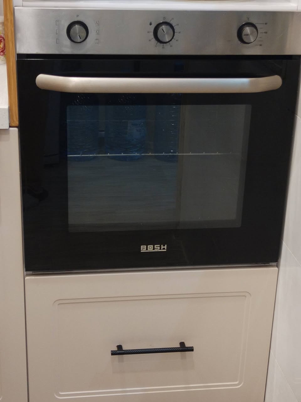 اوڨن للبيع نظيف
ماركة BOSH
السعر ١٥٠
للاستفسار خاص او اتصل على ***********
