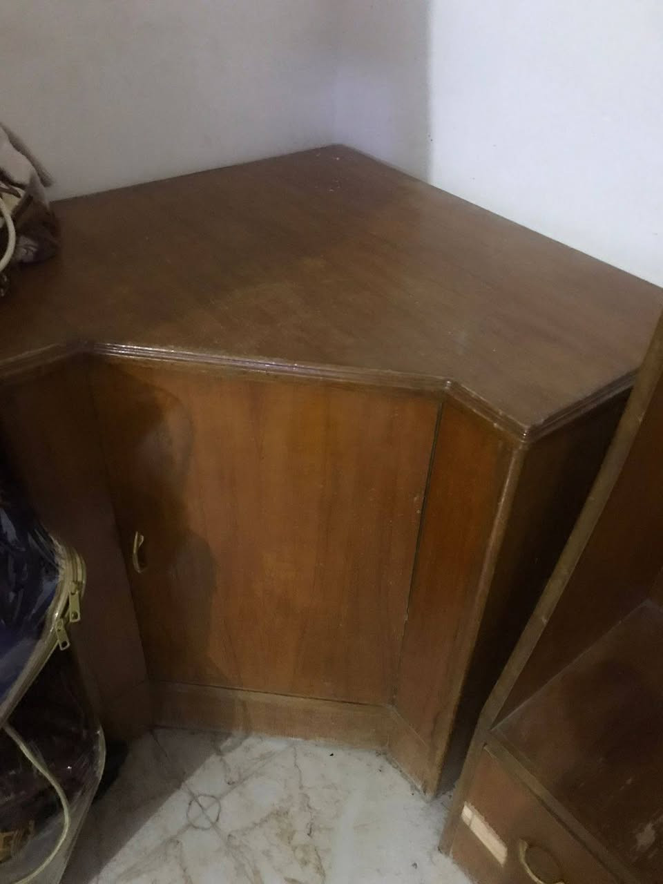 سلام عليكم ورحمة الله غرفه اخشاب حطاطه صاج سعر 650للاتصال ***********،، ***********
