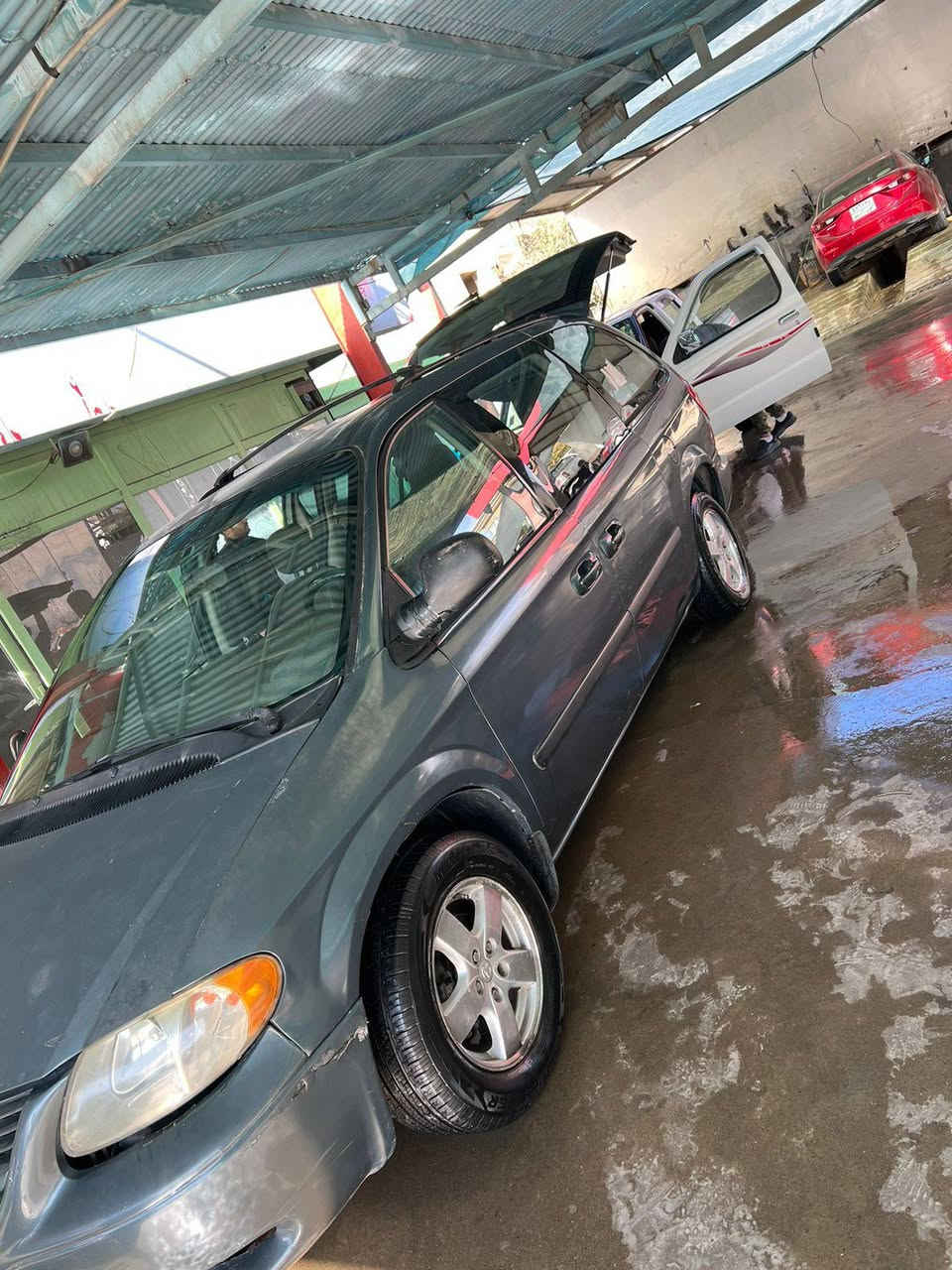 سلام عليكم السياره البيع ***********
