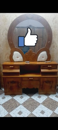 ميز مرايا • للبيع