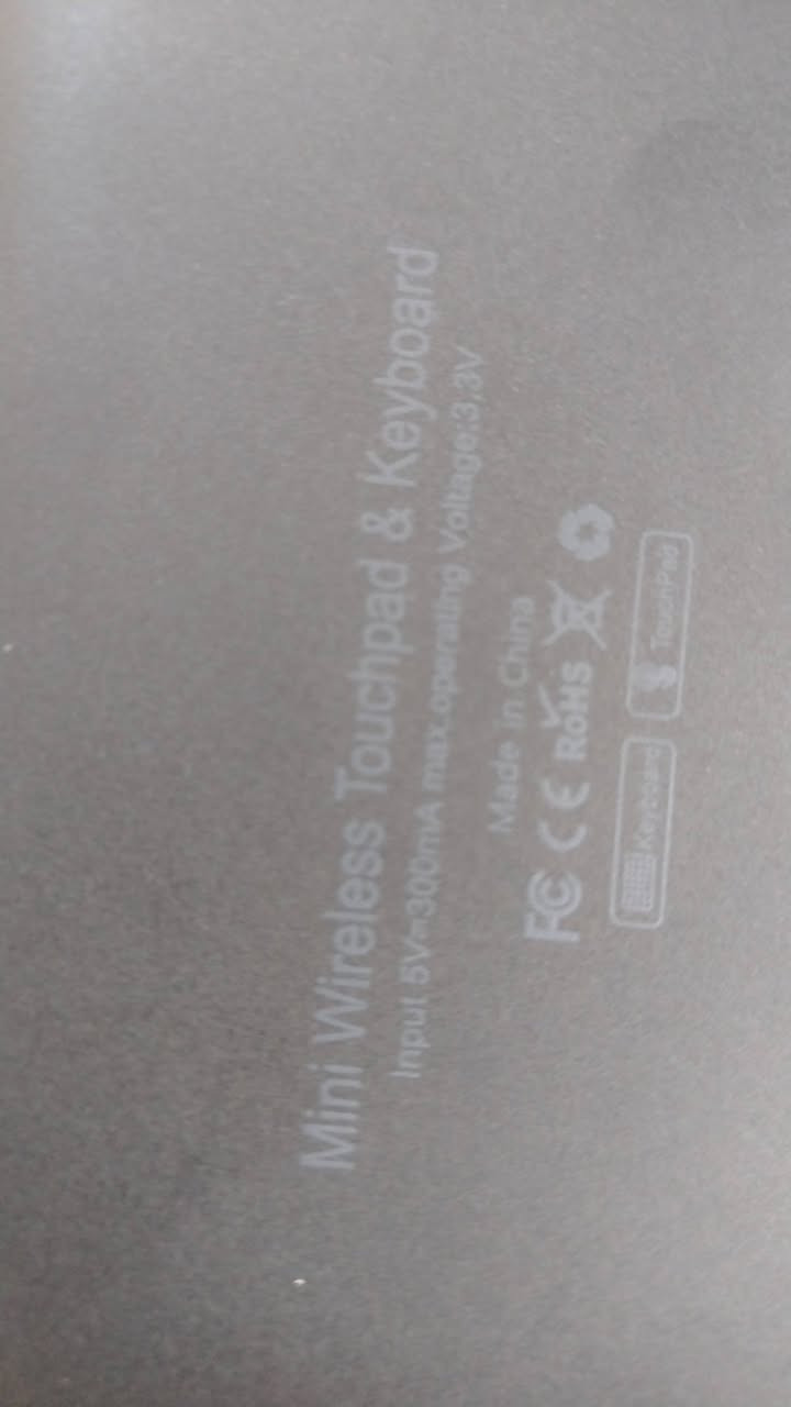 كيبور واي فاي يشتغل على الموبايل والحاسبة وشاشه التلفزوين والايباد حجمه 7 انج شي حلو سعره 20 
بصرة حيانيه اكو توصيل داخل المركز 3 الالف


**إذا كنت صاحب هذا الإعلان وتريد حذفه لأي سبب، رجاءا أرسل رسالة إلى الدعم الفني**