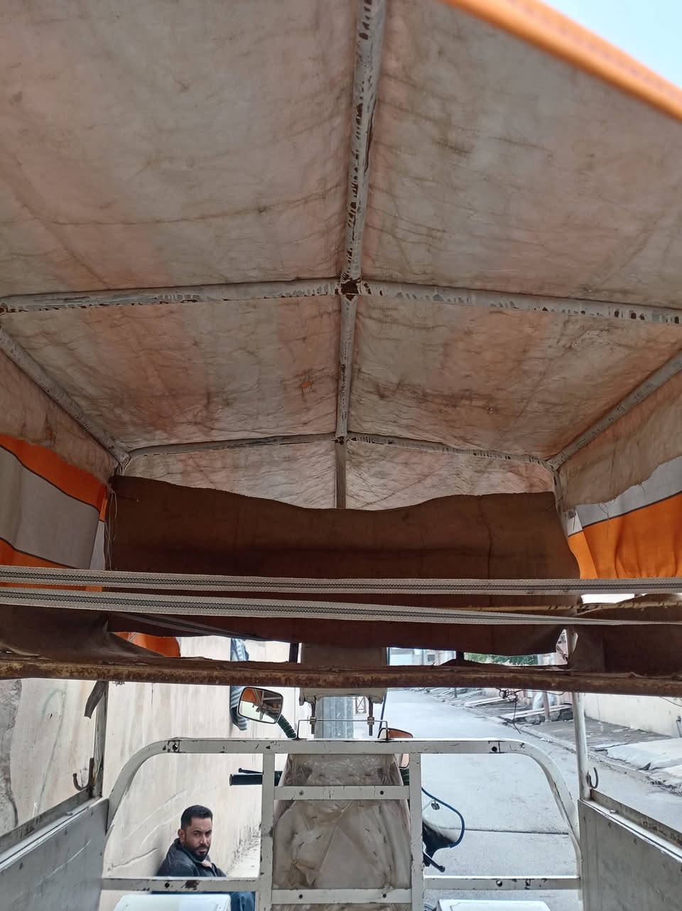 سلام عليكم محجل للبيع مال مخضر رقم وحد لا كسر ولا لحيم ادفع سعر ***********
