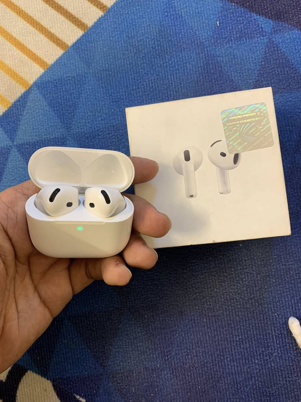 سـمـاعـة ايـربـود 4 الجيل الرابع احدث إصدار جديدة واستعمال جداً قليل الله شاهد الـسـعـر 180 وبيها مجال


**إذا كنت صاحب هذا الإعلان وتريد حذفه لأي سبب، رجاءا أرسل رسالة إلى الدعم الفني**