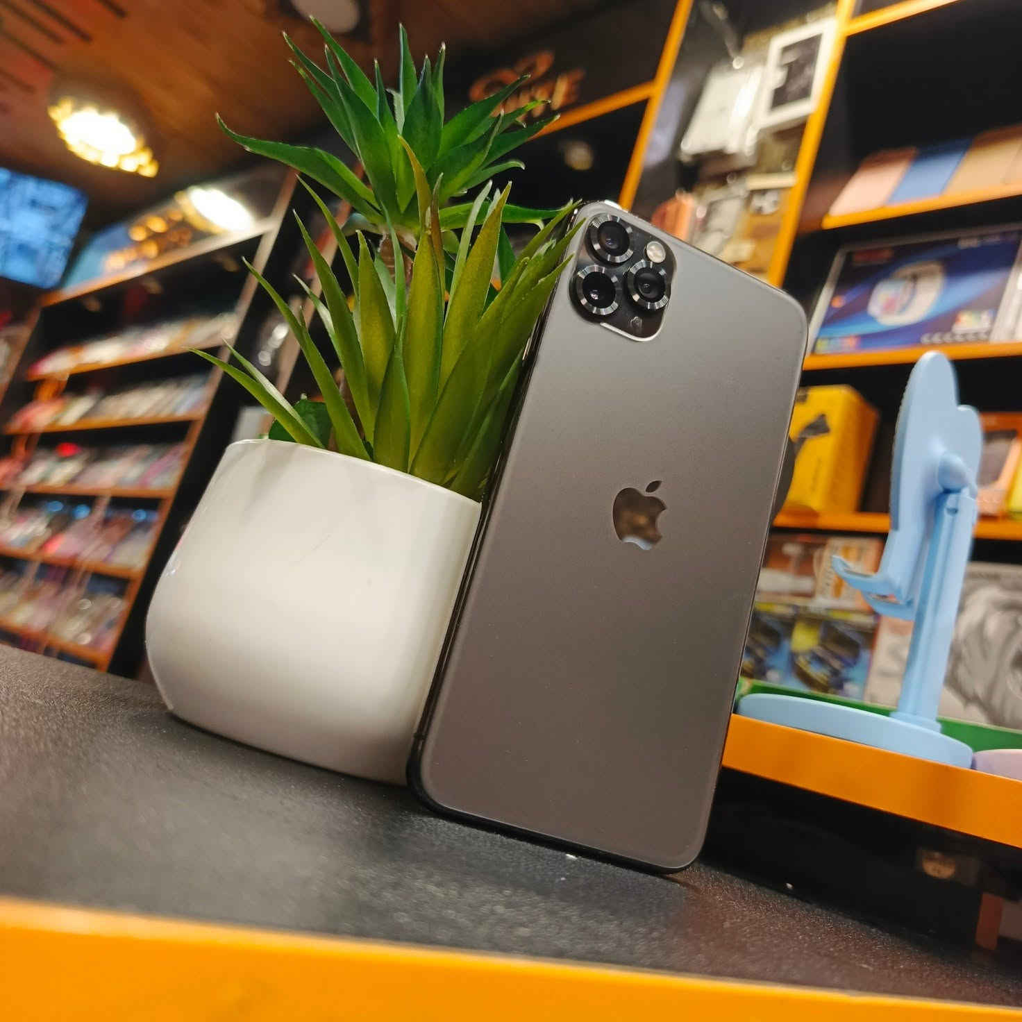 #متاح هاتف مستخدم 👇
#قطعة تحفة بنظافتها 😍

# iphone 11 pro max

الذاكرة  256 GB
البطارية 83 % 
الهاتف فوووول نظافة شرق اوسط مو امريكي (( وتر برووف ضد المي  ))
#السعر  360 الف فقط 

#العنوان _الانبار _قضاء هيت _ شارع حامي حميد _مجاور مجمع الملكة أو مقابل مكتبة الأقلام _ مركز الباشا 💥
#لتواصل معنا : 
واتساب / ***********
الانستا / albasha-mople
