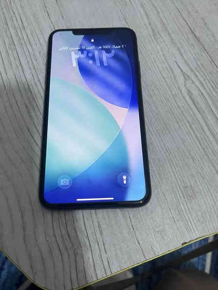 ايفون 11 برو ماكس 
دبل سيم كارت زيتوني 

ذاكرة 64 

ما مفتوح ولا مصلح ع وضع الشركة

بطارية 73 % 

كارتونة ويا مالتة الاصلية 

نظافة ٩٥ ٪

***********

السعر 320 وبي مجال
