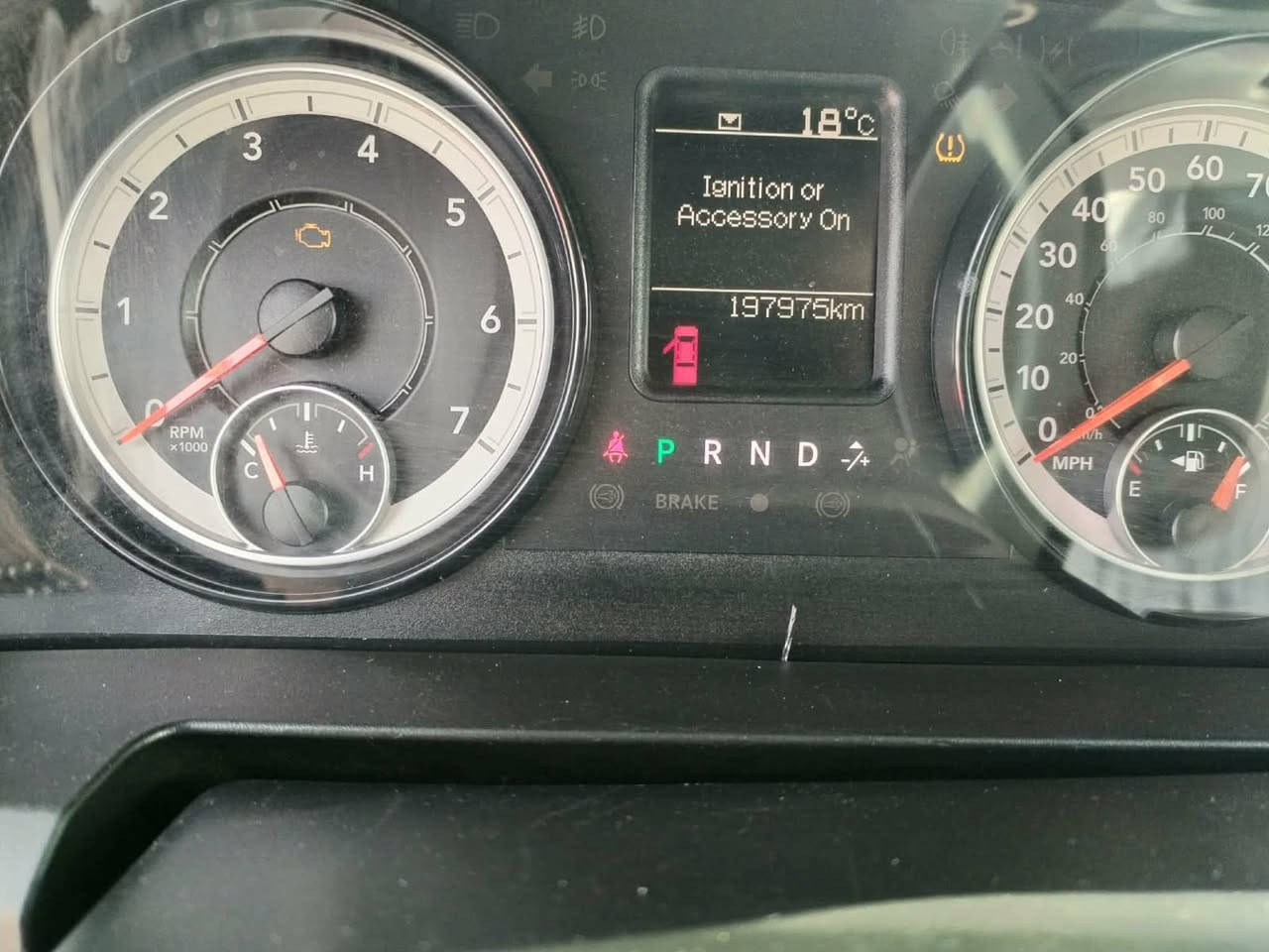 🚘 للبيع | دوج رام 1500 كلاسيك 🚘
♦️موديل 2018
♦️محرك 5.7L هيمي – ثمانية سلندر
♦️ سنونار مرفق داخل الصور
🔹️وقود غاز / بنزين
🔹️دفع رباعي (4×4)
📌المواصفات:
🔹️كير أوتوماتيك (ماوس)
🔹️كاميرا خلفية
🔹️مساحة تخزين داخل القمرة
🔹️ويل كروم
🔹️رقم بغداد
مشروع وطني
هزة وسنوية 2025
تحويل مباشر
سيارة قوية ونظيفة، جاهزة للاستخدام بدون أي مصاريف.
💰السعر ١٨٥ وبيها مجال 

📞 للاستفسار:
الاتصال أو واتساب: ***********
#سيارات #للبيع_سيارات #واسط #الكوت #واسط
