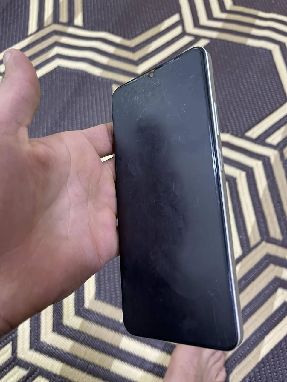 السلام وعليكم عندي هاذا الجهاز للبيع شرط نضيف وما مفتوح باب اول. السعر 75 الاتصال ***********
