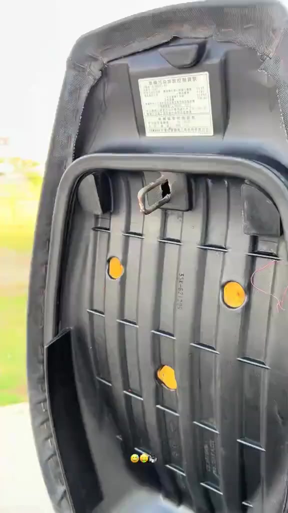 عمي سلام عليكم هاذه الحلال لل بيع رمبه هاذه الحلال 
مستعجل عله بيعته هاذه رقم صاحب الدراجه ‭+964 784 454 0199‬
او هاذه الرقم الثاني 
***********
