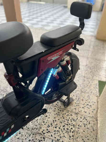 بايسكل شحن للبيع جديد ٢٠٢٤ كلة شغال ما ناقصة شي بطاريات جدد كلة جديد لايت عالي ناصي اشاير السعر ٢٥٠ بي مجال العنوان ديالى ابي صيدا ***********
