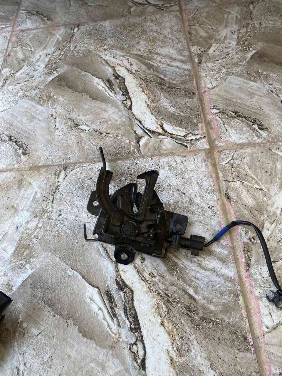 بلاجكتورات امريكي2
لدات 2 
قفل بنيد اصلي مع الحساس
براد دهن مضروب
مازدة يسرة كلشي مصور 
قاعدة بلاجكتور L/R
قيم واخذ


**إذا كنت صاحب هذا الإعلان وتريد حذفه لأي سبب، رجاءا أرسل رسالة إلى الدعم الفني**