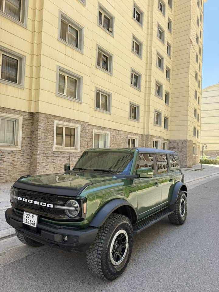 Ford Bronco wild track
برونكو وايلد تراك
موديل 2023
ماشية 41 ميل
محرك 4 سلندر تيربو
سيارة فووول فول واحد على واحد
دبلات اصفر
٥ دكم
نظافة و مواصفات كلها مبين من الصور 
سيارة بدون صبغ بدون تبديل بدون ايرباك و بدون شاصي
بيها بس تكحيل بلباب سايق شويه بس والباقي مكفولة كفالة عامه 
كير و محرك و اكسل و كل شي مكفول و ما مفتوح.
نظافة ٪؜١٠٠

سعر 325
***********
