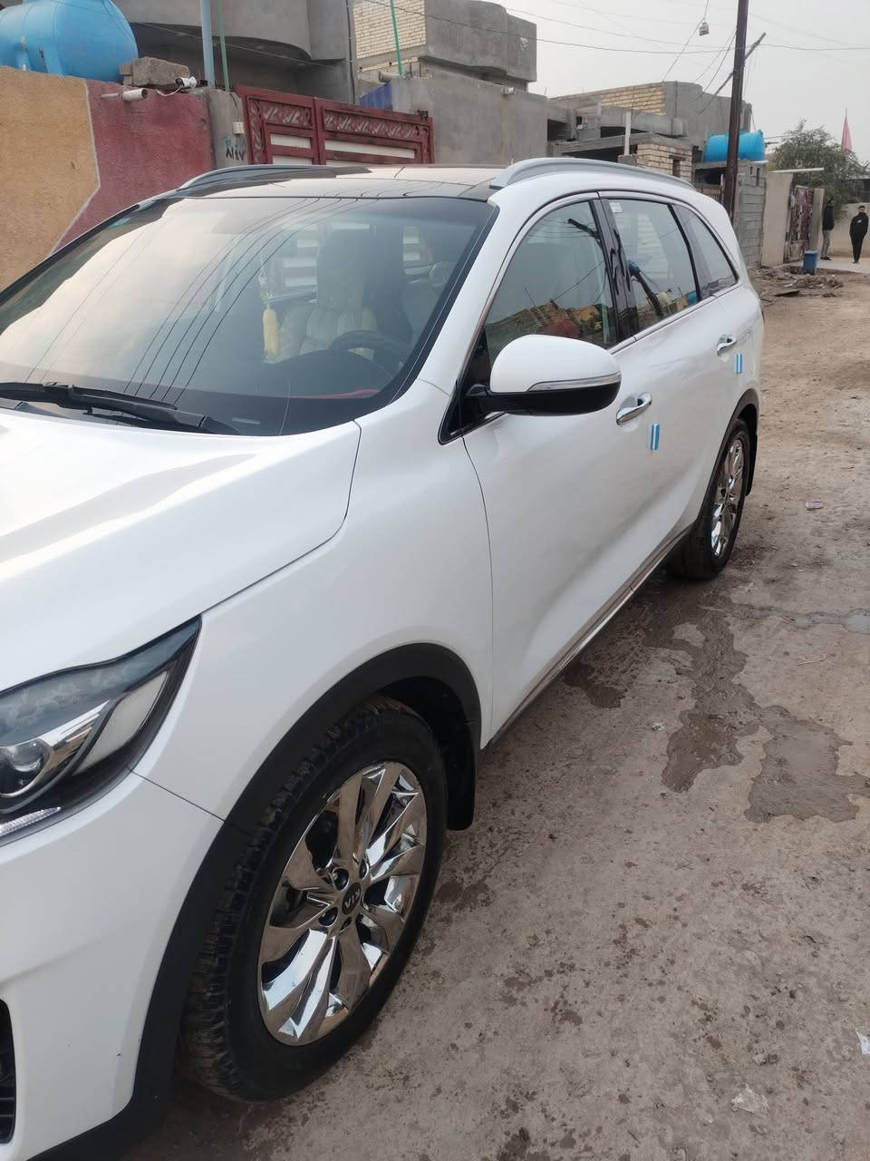 كيا سورنتو موديل٢٠١٩ بني روما السياره مكفوله٦سلندر ٧ راكب بسمي ماشيه١٢٢ كير ومحرك مكفولات السعر 260عنواني بغداد ناحيه الوحده قرب بسماية الهاتف***********
