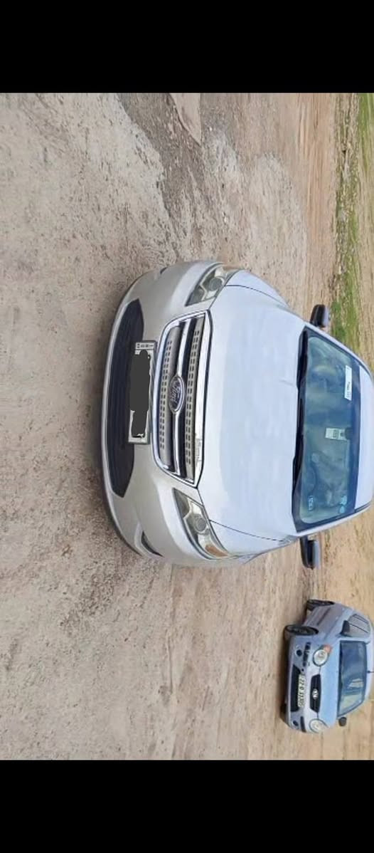 Ford Taurus 2010 
سه نه وي ژينگه نوئيه تا 2030 گئرو مه كينه به شه رت سفري شه ريكه ي نيفايه 124هه زار رؤيه 
مواصفات خليجي كؤدي ده رگا كوشين كاره با تعديل سرعه فوليؤم  بؤنيتو بسته ك ده رگاي پشته وه سبوغه بئژورئو بئ يرباگ هه موي به شه رت  
ره قه م سلئماني به ناو كردنو غه رامه به شه رت 
سعري 98وه ره قه أربيل, العراق


**إذا كنت صاحب هذا الإعلان وتريد حذفه لأي سبب، رجاءا أرسل رسالة إلى الدعم الفني**