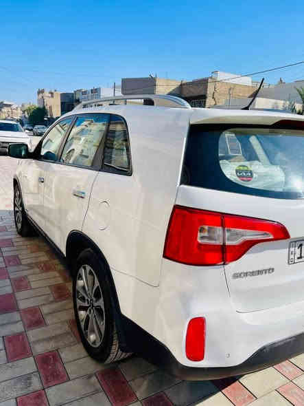 السلام عليكم 
كيا سورنتوا 2015 خليجي مكفوله كفاله عامه 
من الصبغ والتبديل والضربة بيها بس ربع دعاميه اماميه صبغ وبارد بالباب الخلفي شي بسيط ع كد اصبعين 
الموصفات فول الفول 1/1 
بصمة ابواب وتشغيل
ستة سلندر٣٥٠٠ حجم المحرك
7راكب 3قطع تبريد مري شفط حساس امامي خلفي مري شفط اشاير بالمري لد امامي خلفي كشن كهرباء خزن ميموري تدفئة تبريد 
بردات خلفية رقم بغداد الجديد بأسمي هزه جديده 
السياره خير من الله مال بيت 
المكاني بغداد 
السعر ١٩٣وبيها مجال بسيط 
رقم الهاتف *********** بغداد
