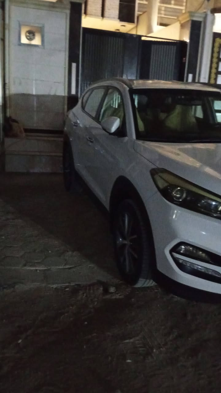 توسان موديل 2017 سيارة جديدة وحلوة المقدمة نصف سعر النقد والقسط حسب الأتفاق شراي راسلني خاص


**إذا كنت صاحب هذا الإعلان وتريد حذفه لأي سبب، رجاءا أرسل رسالة إلى الدعم الفني**