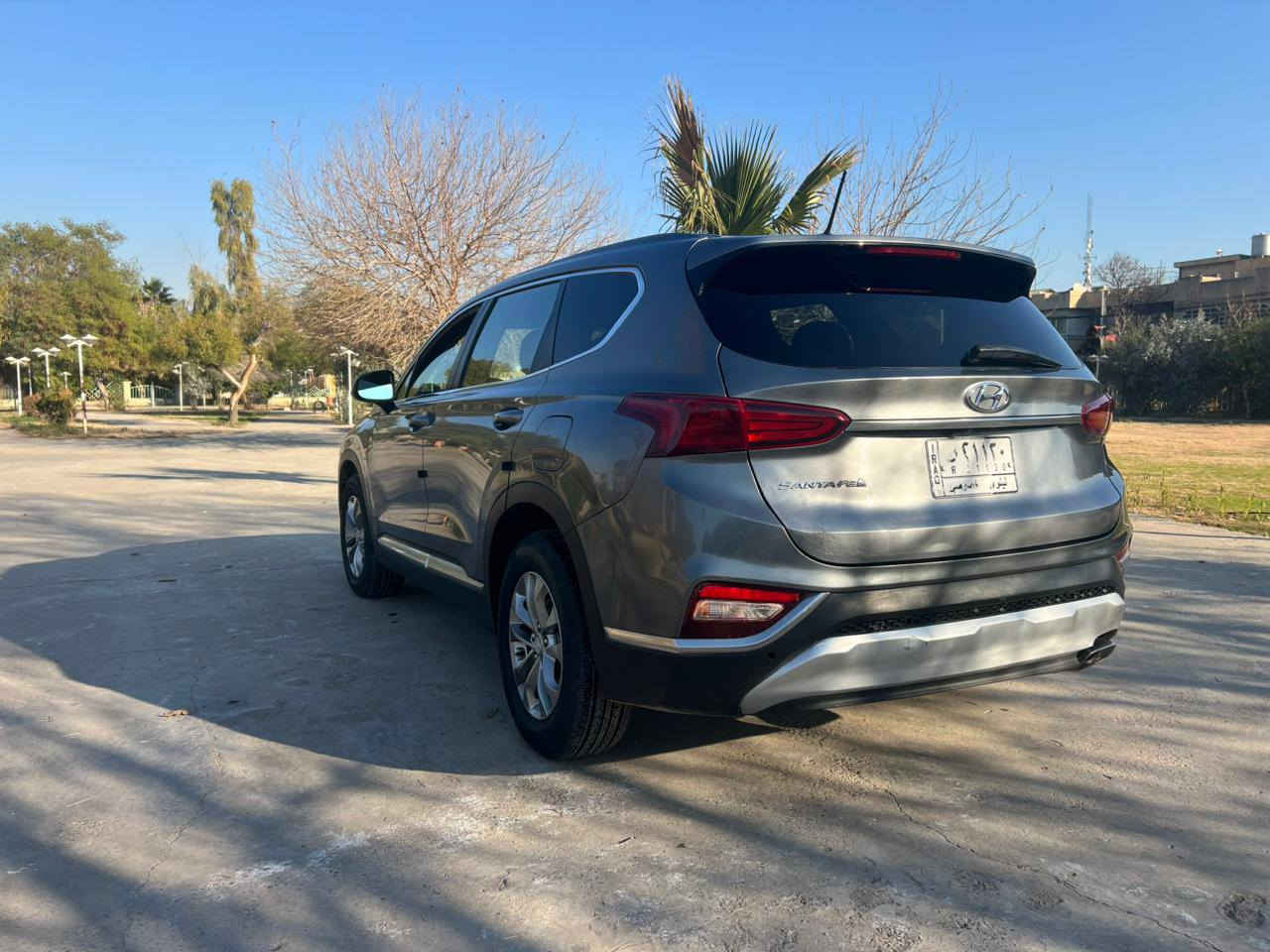 السلام عليكم
للبيع 💜
هونداي سنتافي 2019 امريكي 
الضرر مرفق بالصور
رقم نينوى 
اربع سلندر . محرك 2.4
رقم دولي اجنبي 
خمسه راكب 
قطعتين تبريد
ضرر جاملغ خلفي يسار + جاملغ امامي يمين 4 اصابع 
ماشيه 99 ml
السعر 173 وبيها مجال بسيط 
للاستفسار ***********
