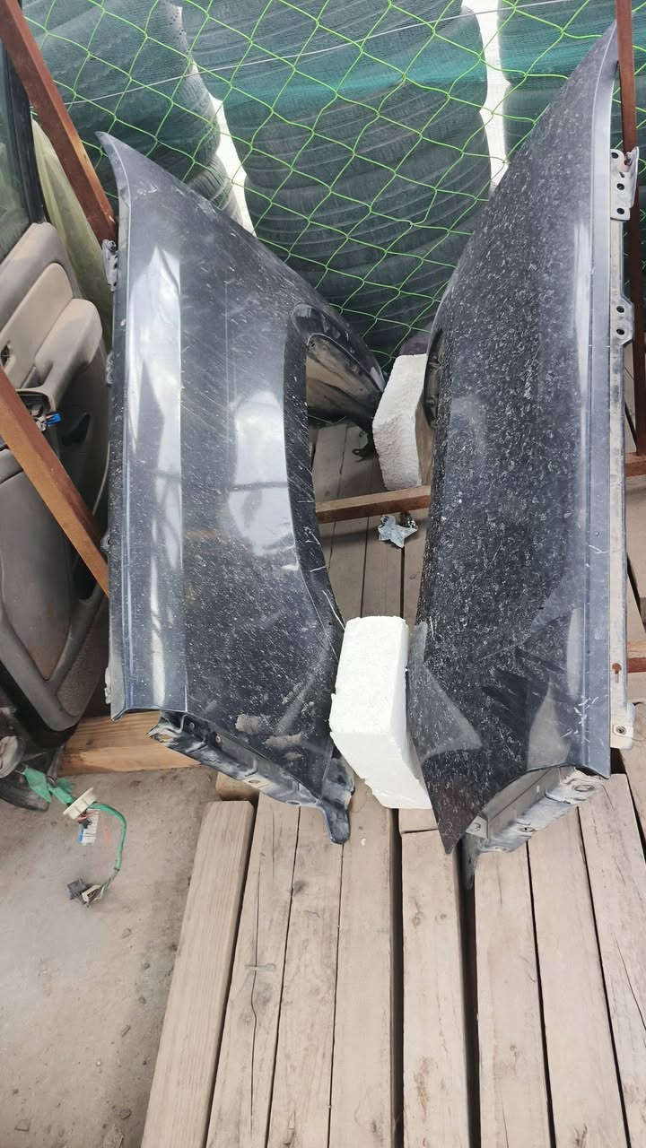 السلام عليكم متوفر قطع غيار بانواعها كل مايخص تاهو جمسي يوكان سوبربان المكان حصوه طريق حله بغداد مجمع الشمري متوفر خدمة توصيل الرقم ***********متوفر واتساب
