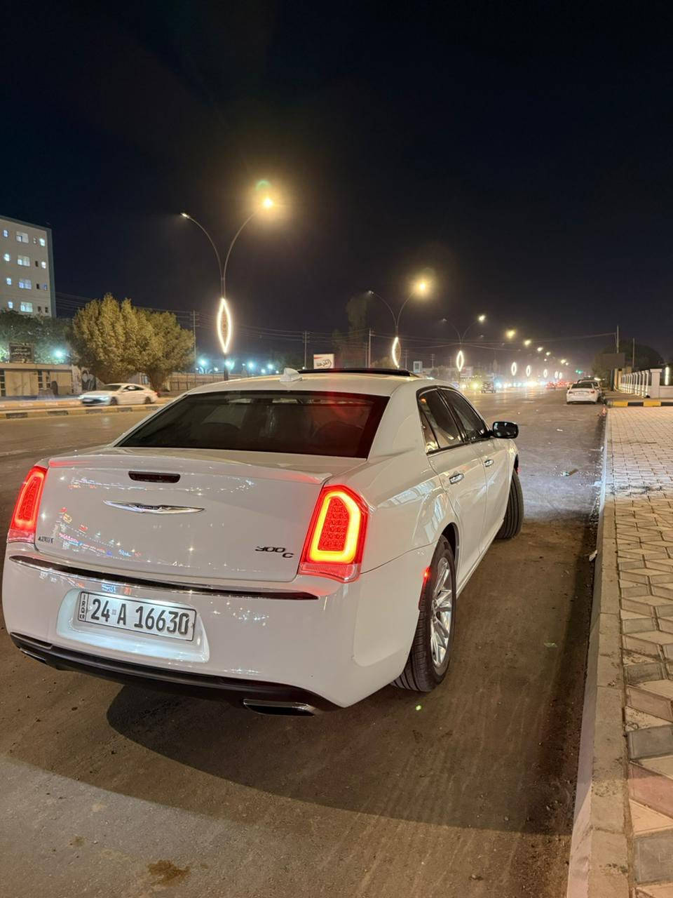 الموديل : 2016  . (كندي) . 📦

العداد : 1. 100000ميل ✅
              ✅
المحرك : V6 . 3.6L .  : 3. 

 
المواصفات :🔥
* پانوراما . 
*. 
* . 
* . 
* مصابيح امامية زنون مع LED . 
* ويل قياس 18 مكسكي  أنج . 
* حساسات خلفية . 
* شاشه كبيرة مع نظام ملاحة نفكيشن GPS .
* سستم صوت الپاين مع سماعات بريميوم .
* مقصورة الركاب من الجلد الفاخر .  
* المقاعد الأمامية كهربائية . 
* ذاكرة لحفظ وضعيات الجلوس (ميموري) . 
* مقاعد أمامية تبريد وتدفئة . 
* مقاعد خلفية تدفئة . 
* تشغيل عن بعد . 
* ستيرن كهربائي . 
* تدفئة ستيرن . 
* محدد سرعة . 
* تلفون بلوتوث . 
* كاميرا خلفية .
* مرايا متحسسة للاضاءة العالية .
 . 
* دخول ذكي (بصمة) .
  

⚠️

الرقم  دهوك بسمي تحويل مباشر او وكالة 
مكان السيارة 📍دوانيه ***********
