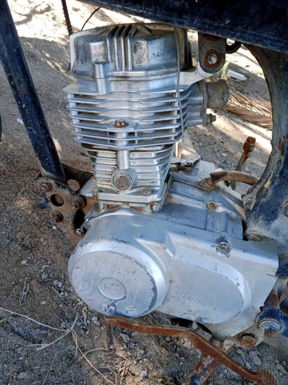 دراجه للبيع سعر ٨٠ وبيها مجال لتواصل ***********
