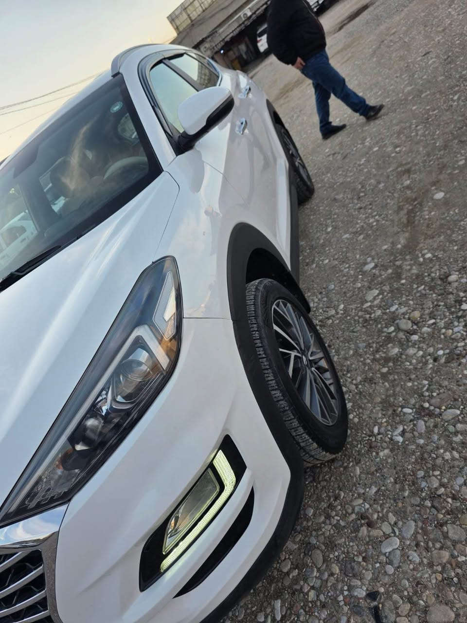 توكسون موديل 2020 سياره نضيفه حيل مابيه لاضربه لا شخط سياره لوك سنويةجديد لحد 2030 بيه بطاقه بانزين كير محرك كوله بشرط فول مواصفات ماعدا الفتحه اربع تايرات جديد صدر بشرط  سنويه بسمي 
السعر 210و بيها مجال ***********/***********واتساب عله كورك كركوك, العراق
