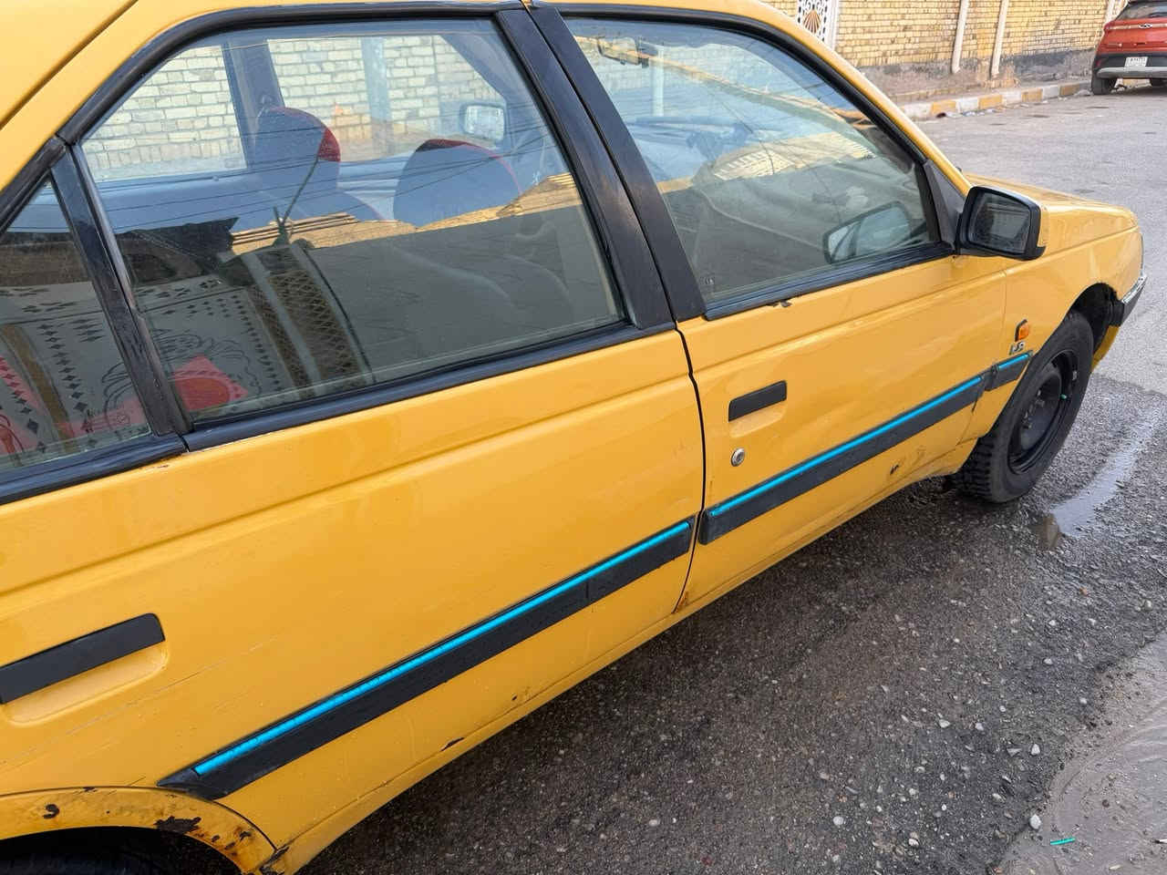 سلام عليكم بيجو 405 سياره نظيفه جديده مديل 16 سعر 36 ورقه ***********
