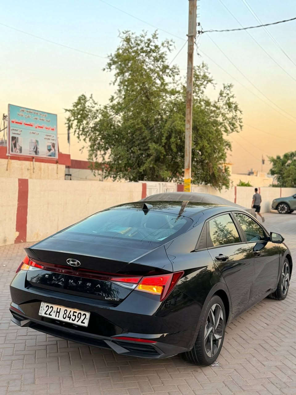 للبيع هيوانداي النترا
موديل 2023 Limited 

  او المراوس حسب القناعة

تحويل ثاني يوم

مواصفات السيارة 

شاشة متصل

تشغيل عن بعد

سياقة ذاتية 

تحديد مسار

كاميرا دوارة

فتحة

رادار امامي خلفي جانبي 

بصمة ترحيب

اوتو هولد

اوتو درايف 

أربع أنظمة قيادة

Normal 

Sport

Smart 

كير عادي

كشنات ستايل رياضي

تدفئة كشنات وستيرن

السيارة حادثها جانبي  

جاملغ شخط وصبغته والابواب جهة السايق

بدون شاصي 

بدون لغد

السيارة جديدة 

ماشية 38mil 

للاستفسار الاتصال على الرقم

***********
بغداد
