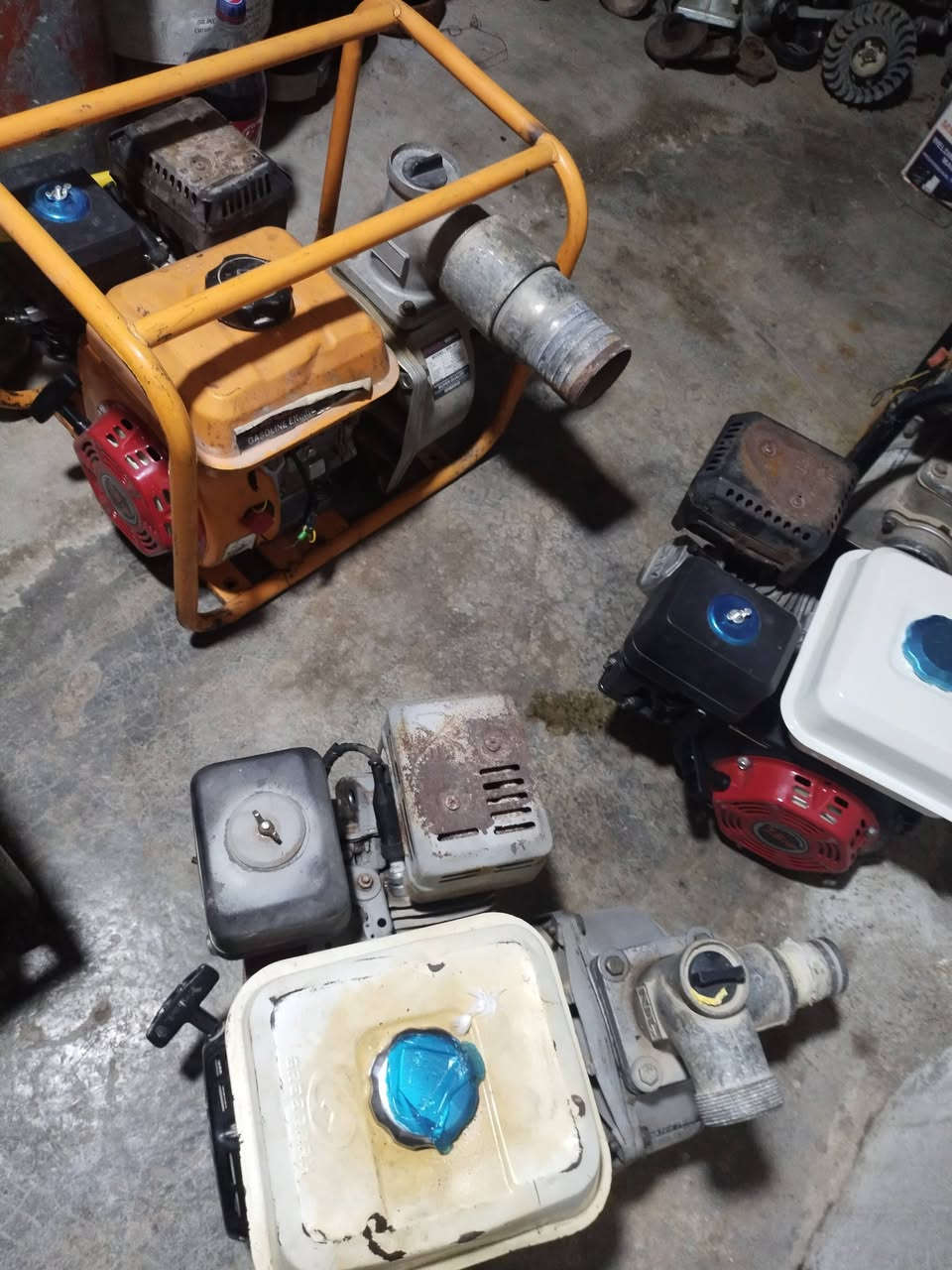 سڵاو ئەم مەکینانە بۆ فرۆشتن مەکینەی ئاو  . لە کەرکوک بە شەرتی بێ عەیبی  . نرخیان 75هەزار قفڵ  گەر ویستت مەسج بکە🤍


**إذا كنت صاحب هذا الإعلان وتريد حذفه لأي سبب، رجاءا أرسل رسالة إلى الدعم الفني**