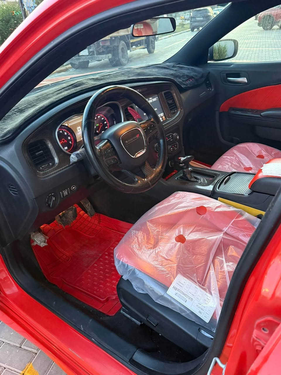 دوج جارجر ٢٠١٨ برتقالي اصلي رقم بغداد سياره كلين تايتل بدون ايربالك بدون حادث بيها جاملغين اماميات دبل كود  من امريكا بدون فتح صور امريكا بالمنشور 
السعر ٢٢١ ورقه بيها مجال بسيط 
مكاني بغداد
***********
تشغيل عن بعد 
شاشه كبيره 
كامره
حساس 
شفتات ستيرن 
مدوشمه جلد جديده
كراسي كهرباء 
تو ويل السيارة 
مكينه 3600 
سياره جديده ماشيه ١١٩ 
تخم تاير صدر جديد وباتري متصرف عليها لو سنت 
دعاميات محدثه جيتي 
مكاني بغداد السعر 221 ورقه بيها مجال بسيط 
سياره احلى من الصور شرط 
*********** بغداد, العراق
