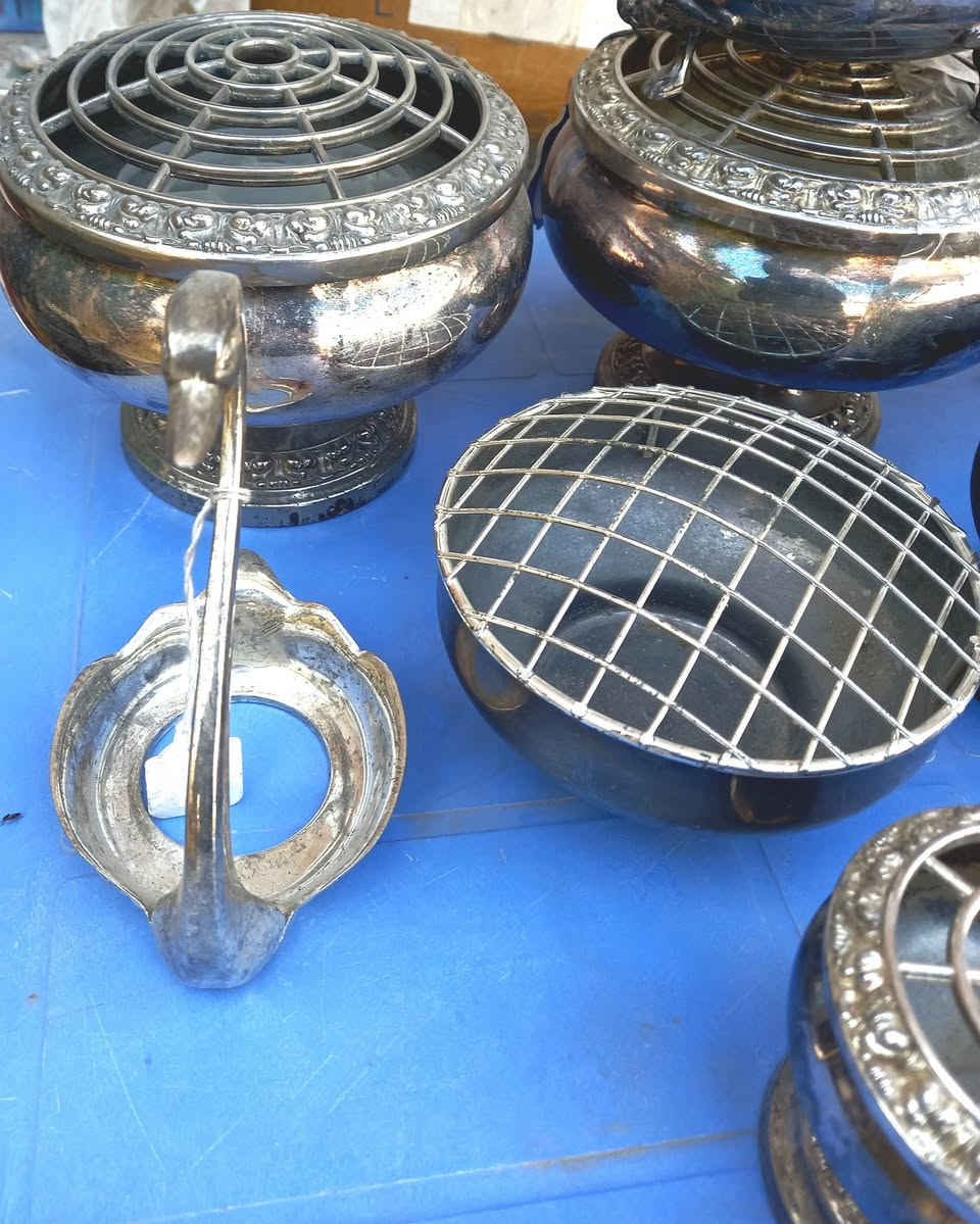 قطع طلاء فضة انكليزي مختوم  .. كل قطعة لها سعر  .. للبيع


**إذا كنت صاحب هذا الإعلان وتريد حذفه لأي سبب، رجاءا أرسل رسالة إلى الدعم الفني**